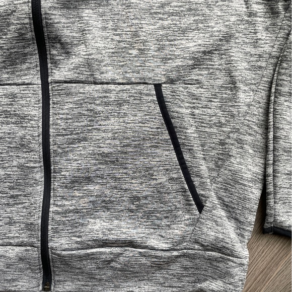 Men’s Under Armour Zip Up Hoodie - Picture 2 of 3